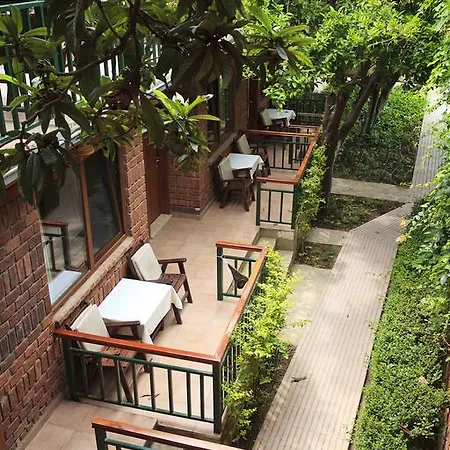 Üdülőközpont Garden 4*