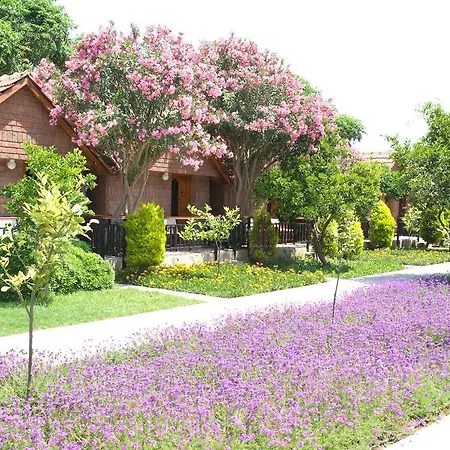 Üdülőközpont Garden