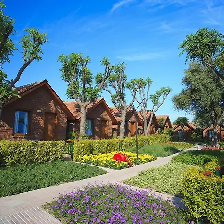 Üdülőközpont Garden 4*
